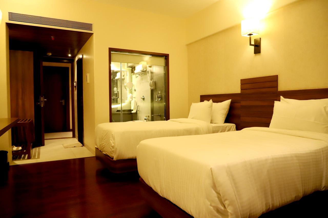 Boisar Hotel Reyansh Grand מראה חיצוני תמונה